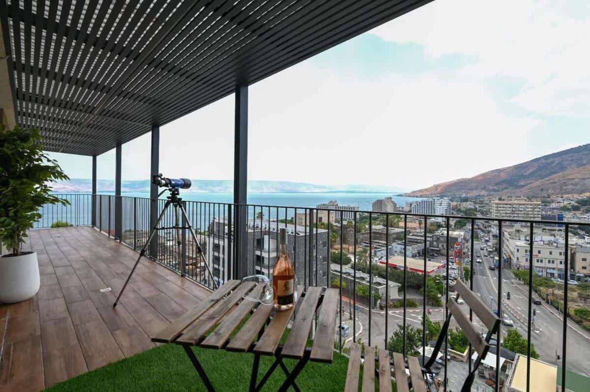 L.T.D- My View. 2 Bedroom Apartment By The Lake. Тверия Экстерьер фото